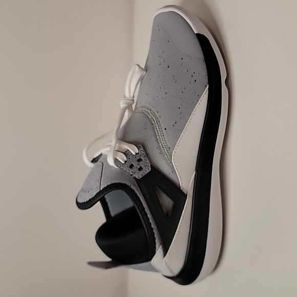 JORDAN FLY '89 BG Wolf Grey/Wolf Grey-Black AA4039 013 - Picture 1 of 8